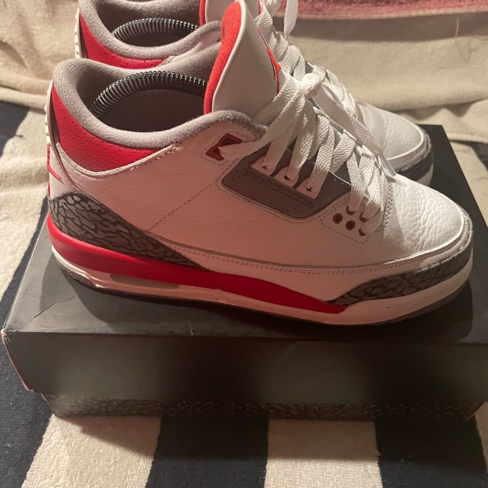 Jordan 3’s Fire Red (2022)